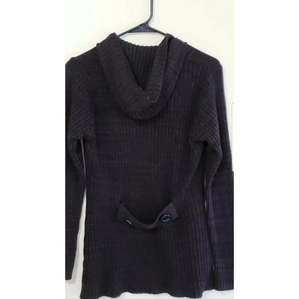 Brittany Black sweater brown medium hood buttons - Picture 2 of 4